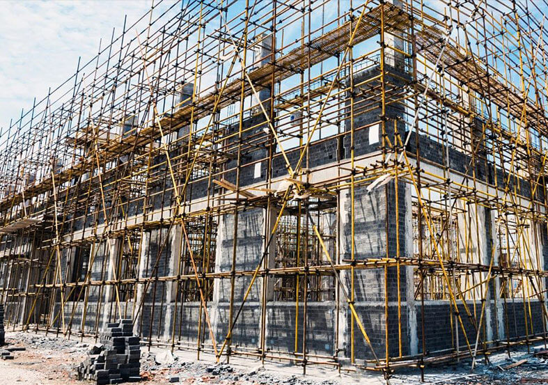 Housing building with scaffolding installed